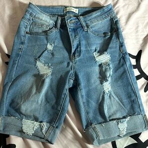 Bermuda jean shorts